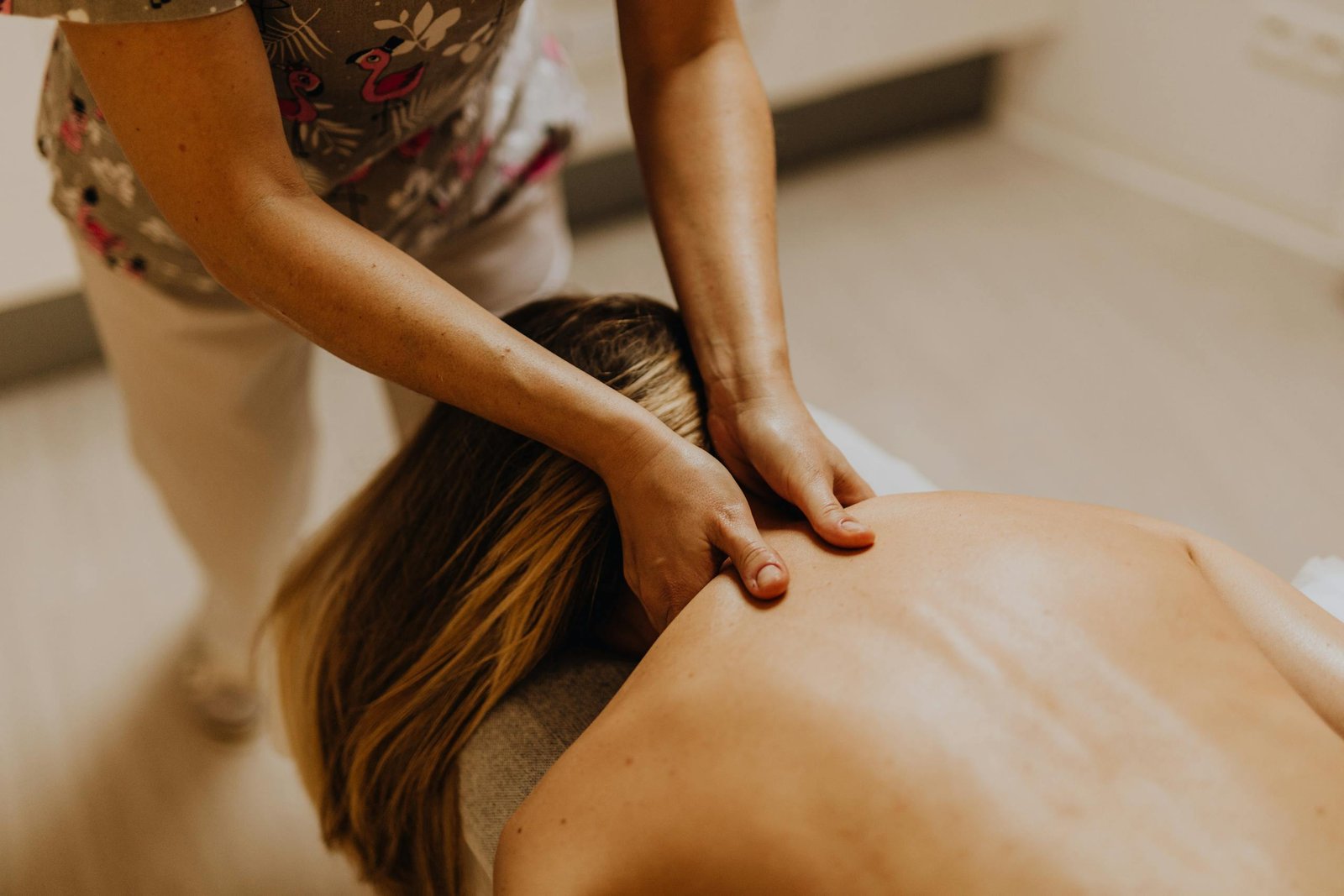 Calgary massage nW